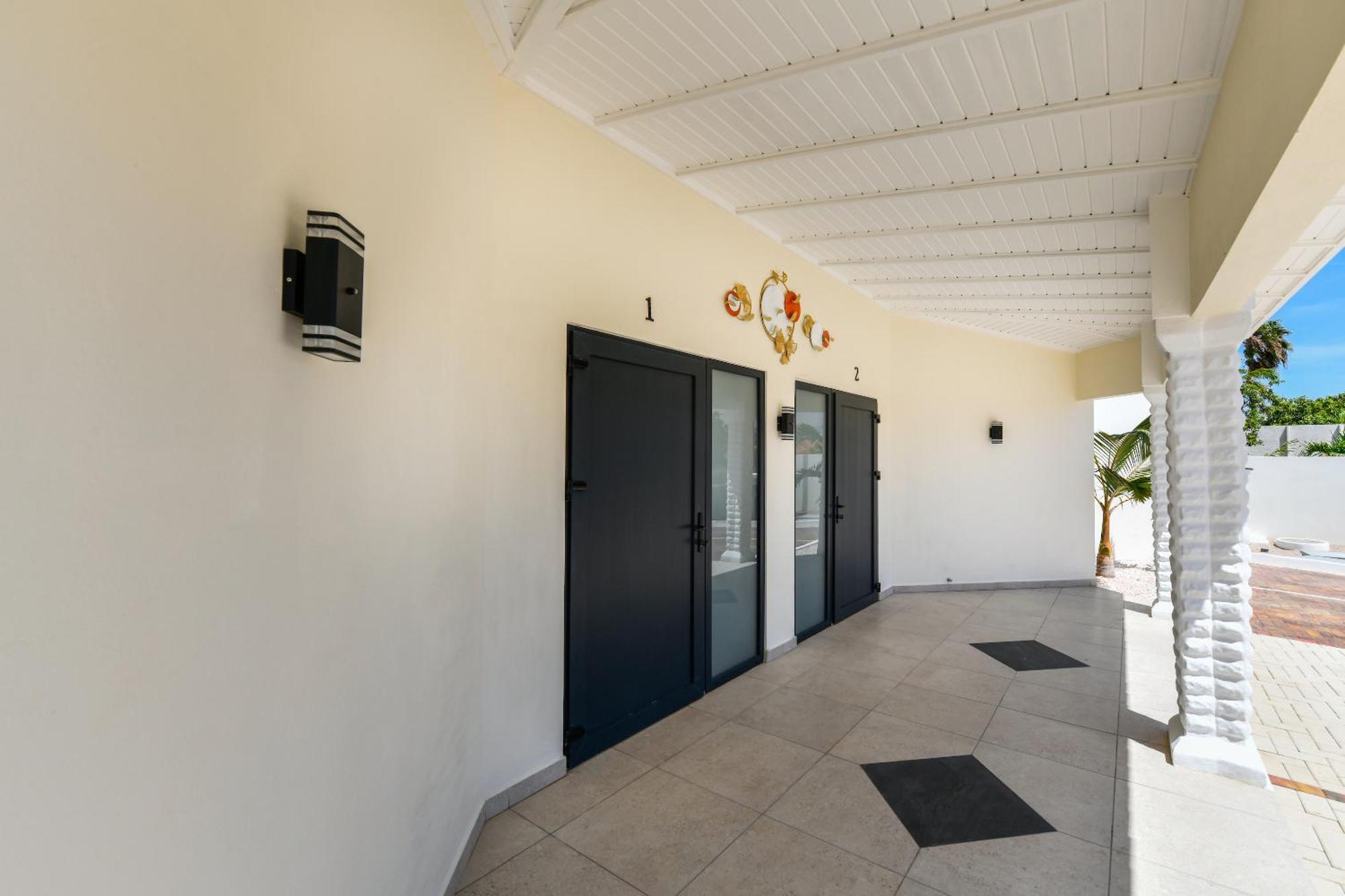 Boutique Hotel Swiss Paradise Aruba Villas And Suites Palm Beach Zewnętrze zdjęcie