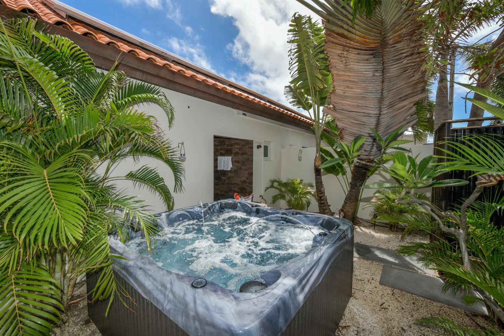 Boutique Hotel Swiss Paradise Aruba Villas And Suites Palm Beach Zewnętrze zdjęcie